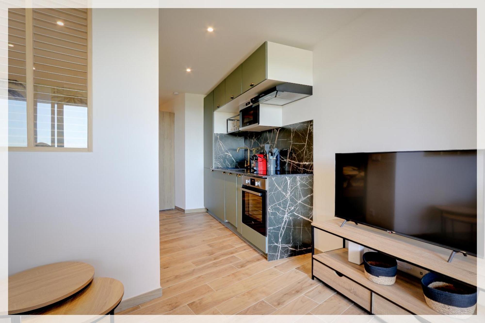 Appartement Cosy Climatise A 100M Des Plages ガッサン エクステリア 写真